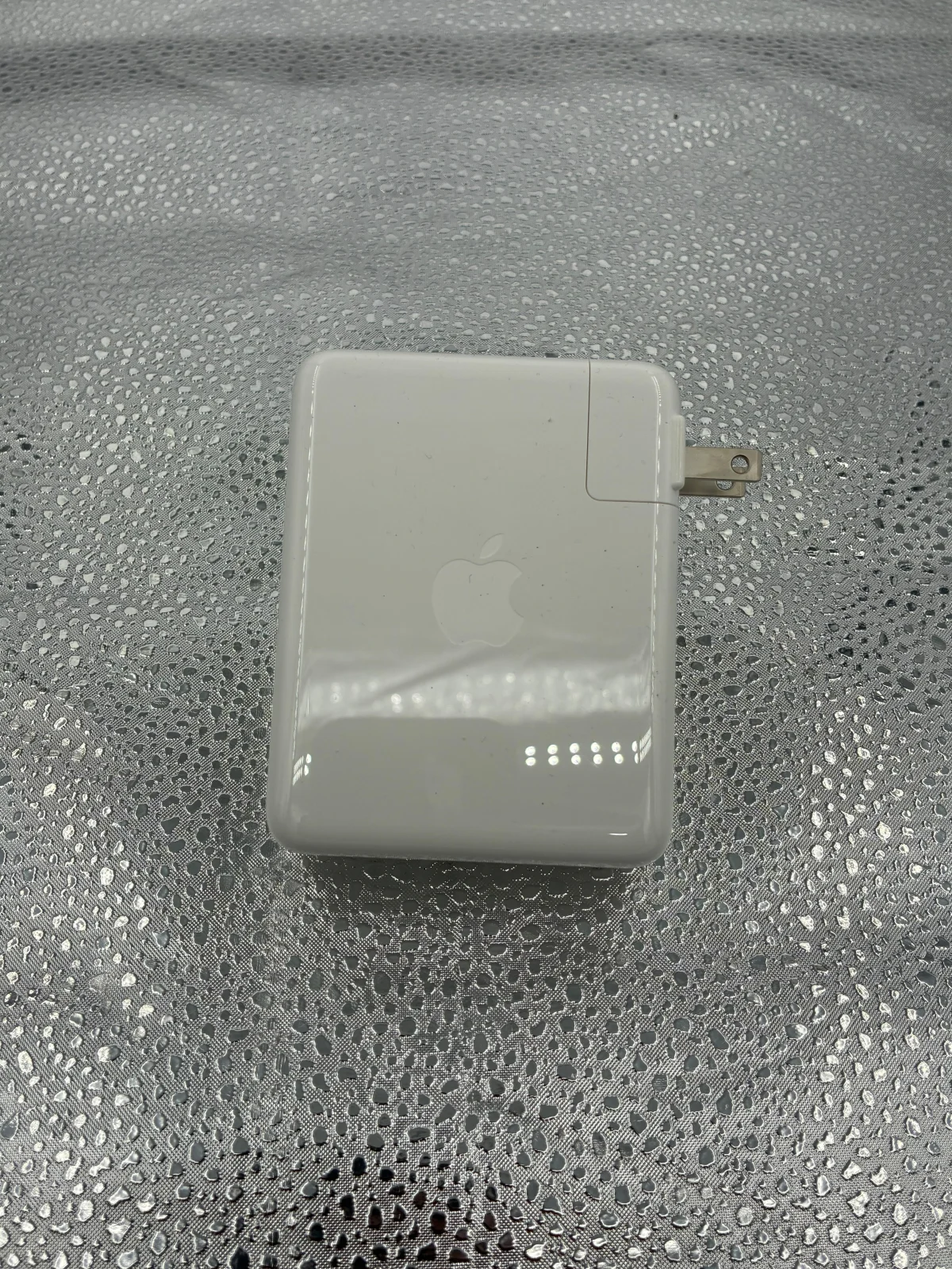 White power-adapter-style housing shown separately for a closer look.