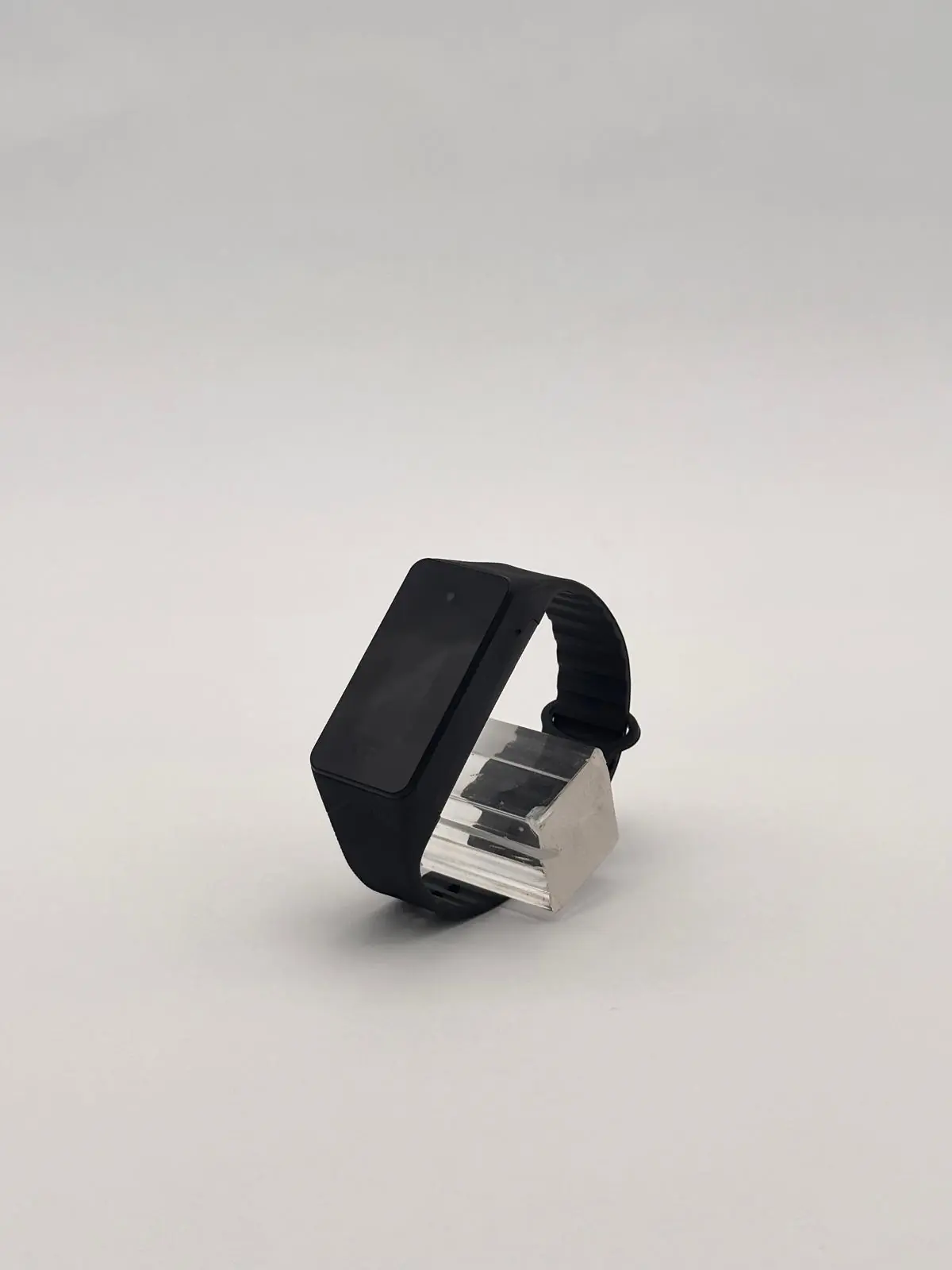 Non-WiFi wristwatch small hidden camera with local recording